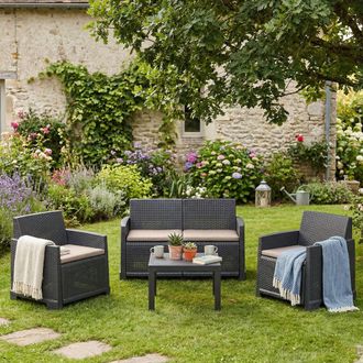 Dmora Conjunto De Sal&oacute;n De Exterior Vieste, Conjunto De Jard&iacute;n Con 2 Sillones, 1 Sof&aacute; Y 1 Mesa De Centro, Efecto Rattan Con Cojines, 100% Made In Italy, Ant