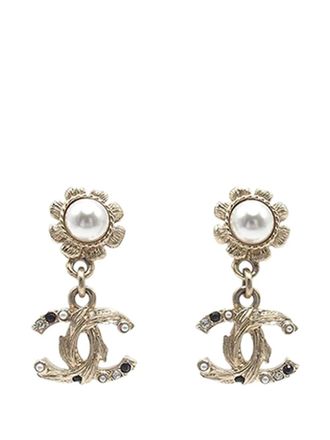Chanel 2022 CC Gold Plated Faux Pearl Rhinestone Drop Push Back Earrings costume earrings - women - Gold Plated/Other - One Size