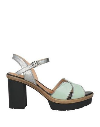 Mot-Cl&egrave; Sandals