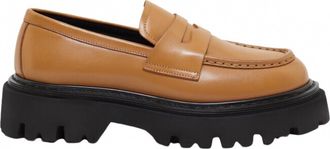 Closed Womens Leather Loafer In Chino Beige