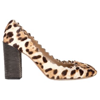 Chloé Chloé Leopard Scallop Pumps in Bruin Ponyhaar