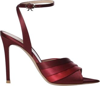 Gianvito Rossi Crepe Satin Sandal - Dames - Sandalen met hakken - Rood - 37 EU - Satijn - Schoenen