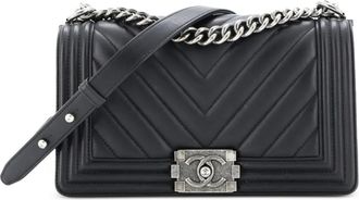 Chanel Boy Flap Bag Chevron Calfskin Old Medium shoulder bag - Zwart