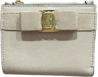 Ferragamo Beige Coin Purse/Coin Case (Pre-Owned)
