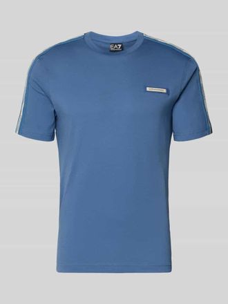 Emporio Armani T-Shirt mit Label-Patch und Rundhalsausschnitt in Sky, Gr&ouml;&szlig;e XXXL