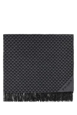 Prada House/Bathroom