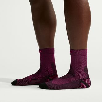 Nike Unisex Run Lightweight Running Micro-Crew Socks (1 Pair) in Black | IB6114-011