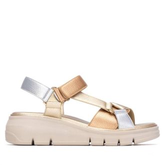 Xti Womens Faux Leather Open Toe Sandals In Gold