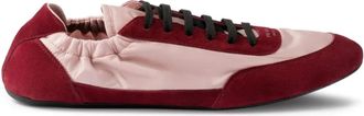 Prada Sneakers met su&egrave;de vlakken - Rood