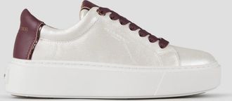 Alexander Smith London High Woman in white pearly bottalata leather and bordeaux heel