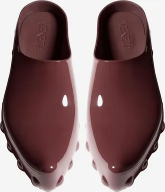 Bottega Veneta Womens Mules Gondola Burgundy Rubber