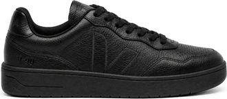 Veja V-90 Grained Oiled Leather - Shoes - Hombre - Negro - 42 EU