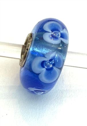 Trollbeads Womens Universal Charm Bead In Unique Blue/white