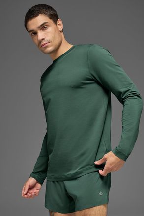 Alo | Conquer Reform Crewneck Long Sleeve Top in Clover Green, Size: Medium