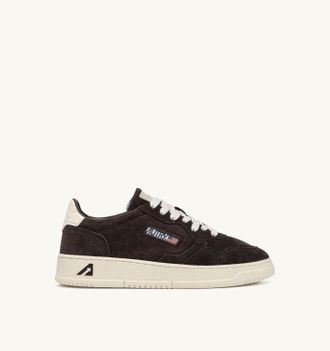 Autry SNEAKERS MEDALIST LOW IN SUEDE MOKA E OFF WHITE