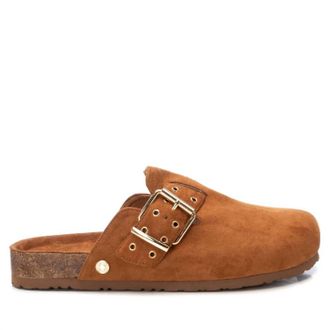 Xti Womens Clogs Sandal In Camel