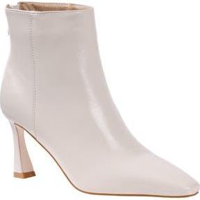 Good Choice Shoes Marcel Pointed Toe Boot in Off-White at Nordstrom Rack, Size 9.5