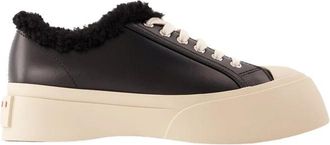 Marni Zwarte Leren Sneakers met Veters - Dames - Sneakers - Zwart - 40 EU - Leer - Schoenen
