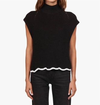 Autumn Cashmere Scallop Edge Shaker Top In Black/bleach White