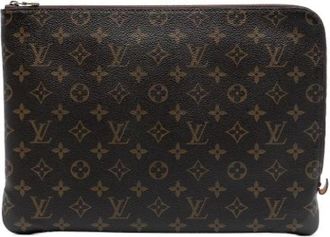 Louis Vuitton Pre-owned Clutches, female, Brown, Size: ONE SIZE Pre-owned Etui Voyage MM