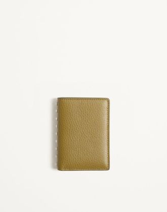 Valentino Garavani Valentino Garavani Rockstud Cardholder in Grainy Calfskin