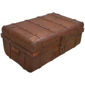 Wanderlust Deco Maleta De Metal Acabado Artesanal Marr&oacute;n 67x37x25h Cm