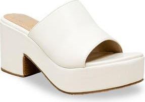 Chase + Chloe by Intouch Footwear Nelly Platform Slide Sandal in White Pu at Nordstrom Rack, Size 8.5