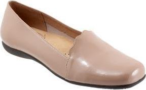 Trotters Sage Flat in Taupe Patent at Nordstrom Rack, Size 10.5