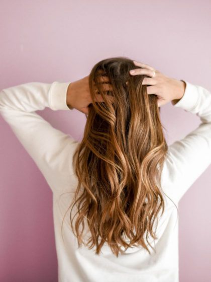 Come schiarire i capelli in modo naturale a casa?