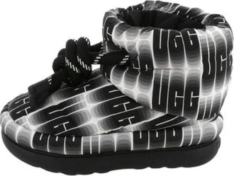 UGG (WMNS) UGG Classic Maxi Wavelength Short Boot Black White 1134610-BWHT