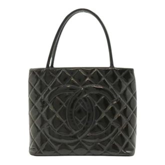 Chanel Pre-owned Tote Bags, female, Black, Size: ONE SIZE Pre-owned Matelasse Patent Leather Tote Bag