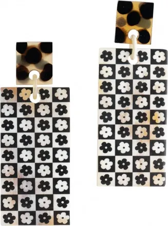 Sunshine Tienda Womens Flower Tile Cabana Earrings In Black, White, Tortoise