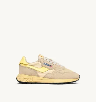 Autry REELWIND LOW SNEAKERS IN ECRU AND LEMON MERINGUE NYLON AND SUEDE
