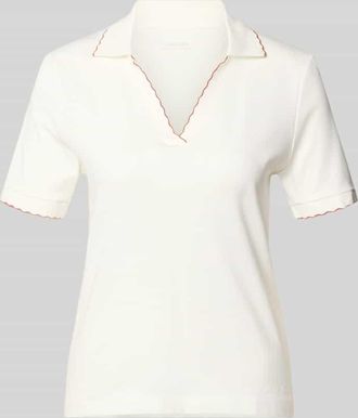 Marc Cain Slim Fit Poloshirt mit Wellensaum und V-Ausschnitt in Offwhite, Gr&ouml;&szlig;e 34