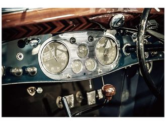 Schubiger M&ouml;bel Digitaldruck auf Glas Oldtimer Cockpit