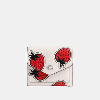 Coach Womens Wyn Small Wallet With Strawberry Print - White