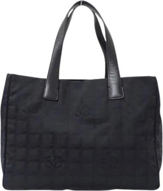 Chanel Pre-owned Tote Bags, female, Black, Size: ONE SIZE Pre-owned Vintage Nylon Tote Bag