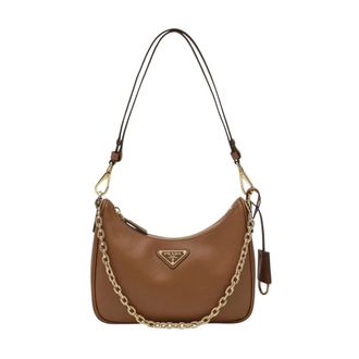 Prada Shoulder Bags, female, Brown, Size: ONE SIZE Re-Edition Saffiano Chain Shoulder Bag
