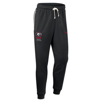 Nike Georgia Sideline Standard Issue Nike Mens Dri-FIT College Taper Pants in Black | 03B000AGBN-WL2