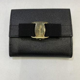 Ferragamo Black Wallet (Bi-Fold) (Pre-Owned)