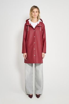 Stutterheim Mosebacke Hooded Long Sleeve Raincoat in Burgundy at Nordstrom, Size X-Small