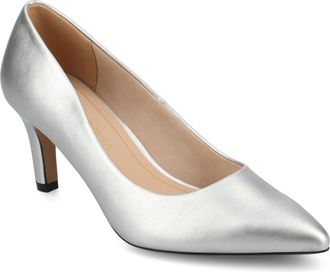 Journee Collection Women & apos;s Scylee Medium and Wide Width Pumps