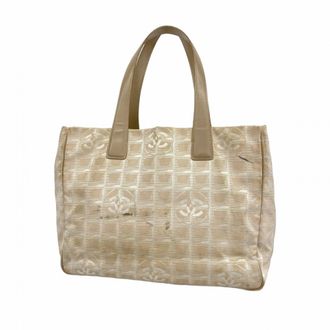 Chanel Beige Nylon Tote Bag (Pre-Owned)