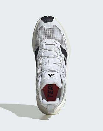 adidas adidas Performance Terrex free hiker 3 mid Gore-Tex sneakers da trekking bianche e nere-Bianco