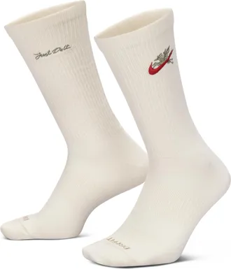 Nike Unisex Everyday Plus Lightweight Crew Socks (1 Pair) in White | IQ3433-133