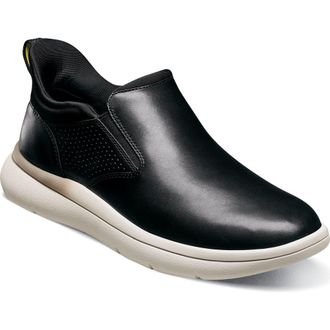 Florsheim Fleet Plain Toe Sneaker in Black at Nordstrom Rack, Size 10.5