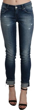 Acht Katoen Blauwe Gewassen Lage Taille Skinny Gekorte Jeans