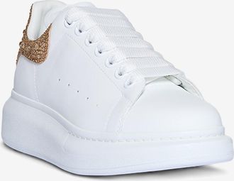 Alexander McQueen Niedrige Glattledersneakers mit Kristallen Oversized