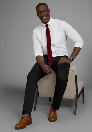 Man's World Krawatte MANS WORLD, Herren, dunkel bordeaux, Satin, Kunstfaser, leicht gl&auml;nzend, unifarben, Krawatten Krawatte, in klassischen Farben & Slim-Breite -