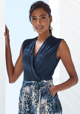 Lascana Shirttop LASCANA, Damen, Gr. 32/34, blau (marine), Jersey, Obermaterial: 95% Viskose, 5% Elasthan, unifarben, figurbetont h&uuml;ftlang, tiefer V-Ausschnit